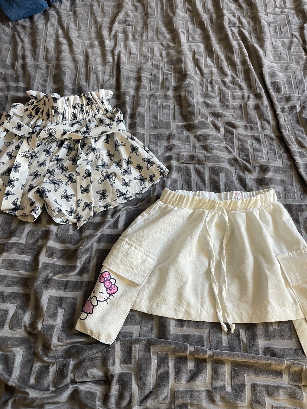Two piece bundle Girls' Cream Butterfly Print shorts & Hello Kitty Skirt